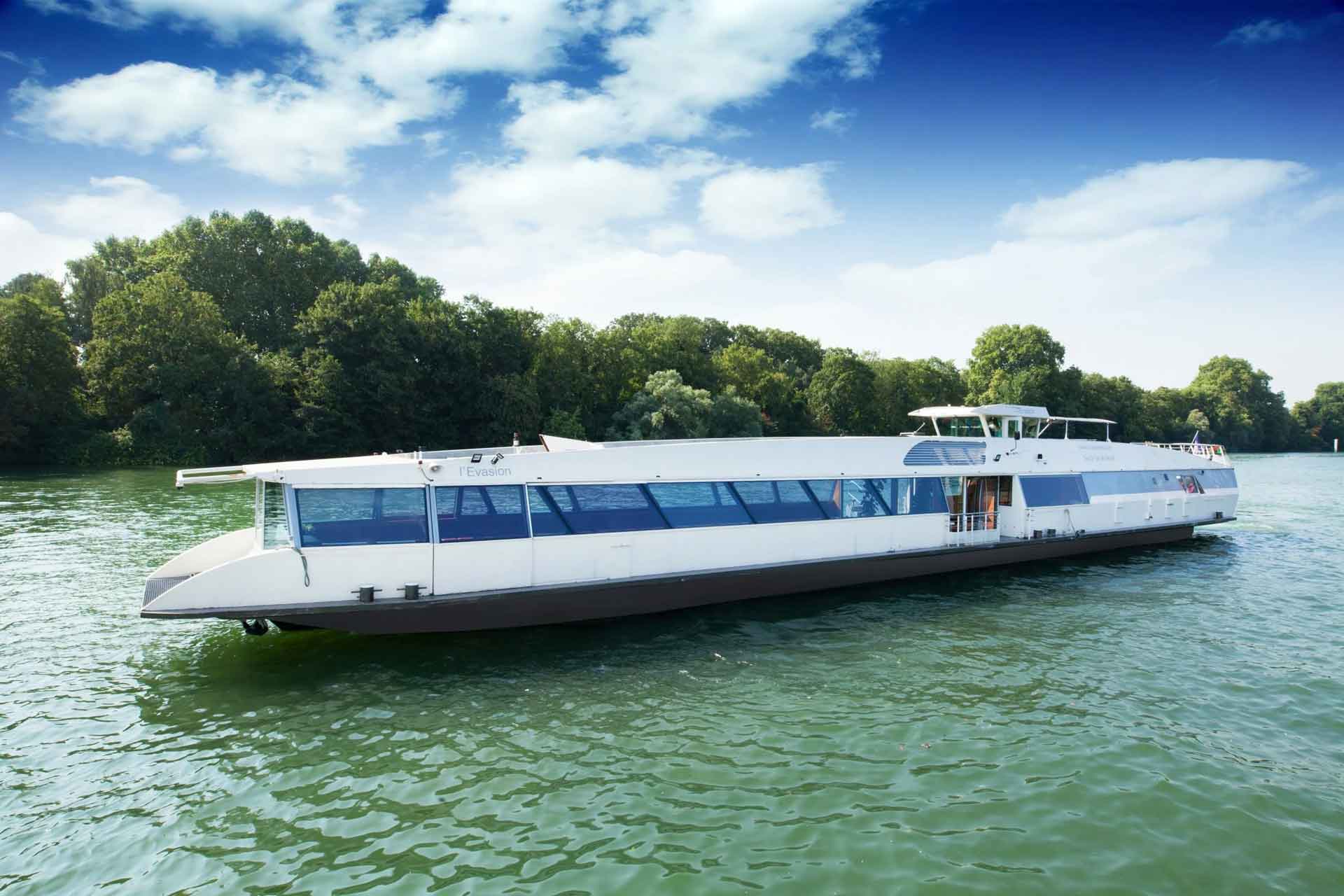 Le bateau Évasion sur la Seine